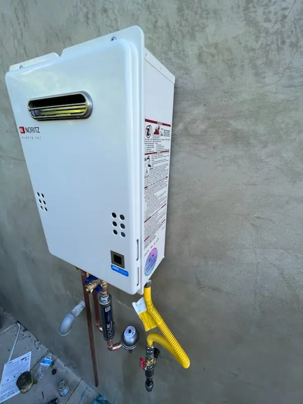 Tankless water heater installation for Hugo homes